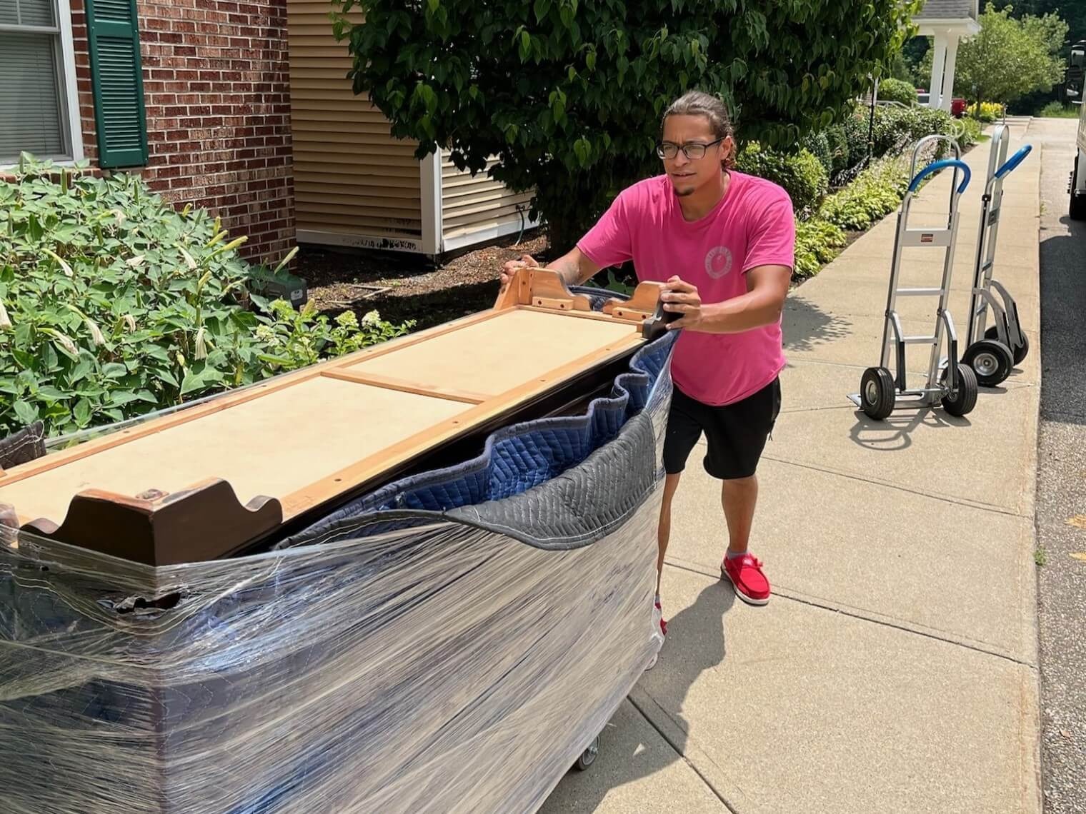 Furniture Hoisting Companies in Shrewsbury‎ Massachusetts